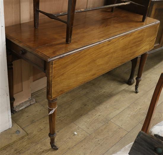 A Victorian mahogany Pembroke table W.129cm